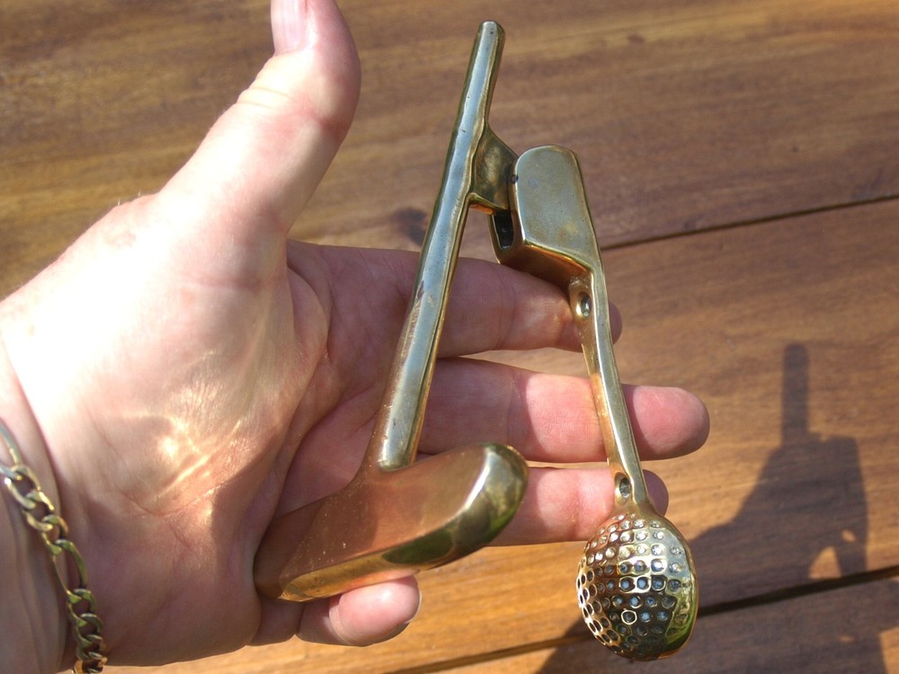 Golf Putter Door Knocker with Brass Finish