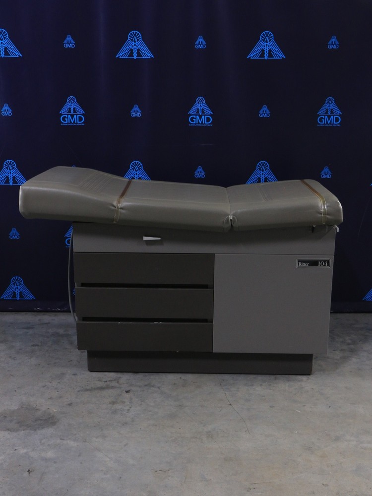 Midmark Ritter 104 Medical Examination Table