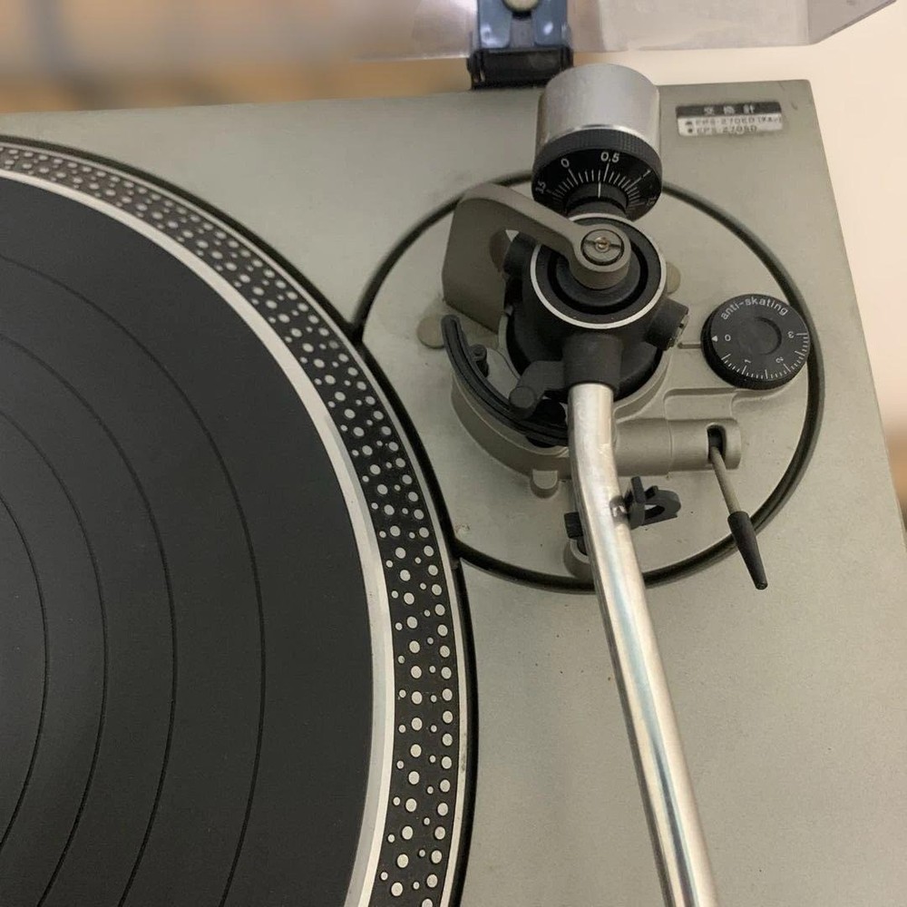 Technics SL-1700 Turntable w Headshell Untested AS IS Japan JUNK DJ