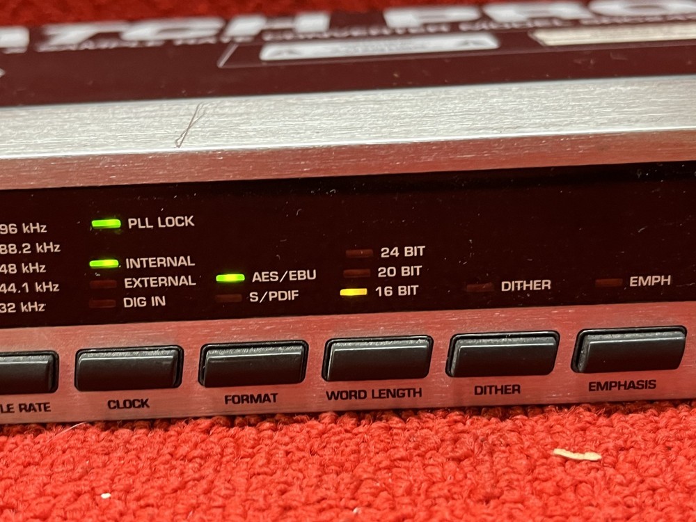 Used Behringer Ultramatch Pro SRC2496 AD/DA Sample Rate Converter Good Condition