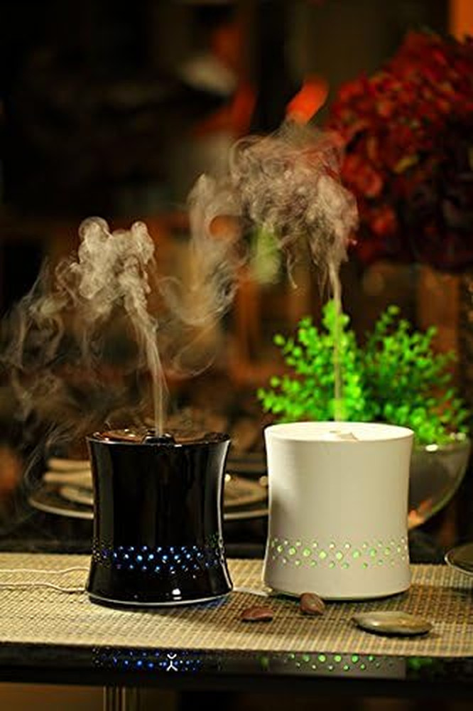 Ultrasonic Aroma Diffuser/Humidifier with Black Ceramic Housing