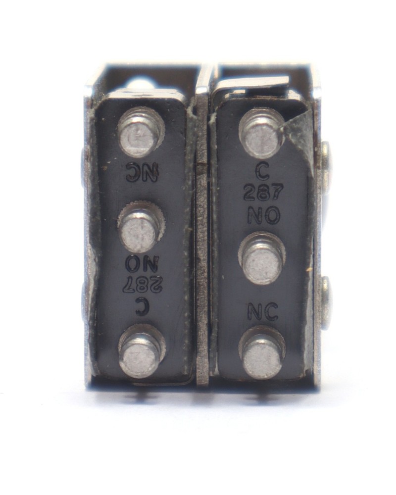 Honeywell 13AT402-T2 DPDT Toggle Switch, 5Amp