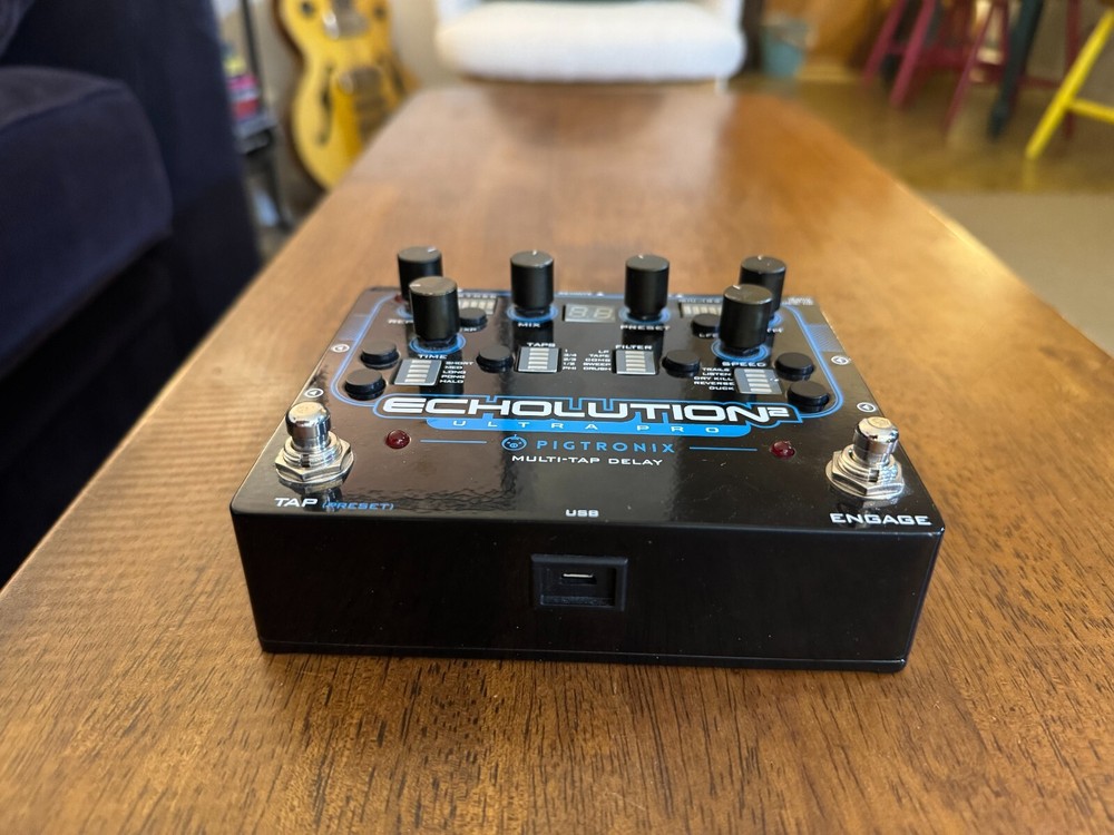 Pigtronix Echolution2 Ultra Pro Multi-Tap Delay Guitar Effect Pedal & Remote