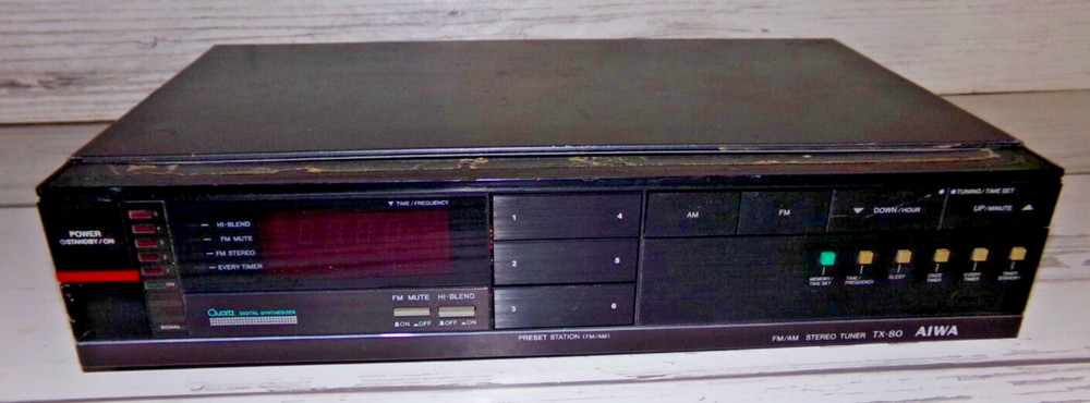 AIWA TX 80 Stereo Tuner