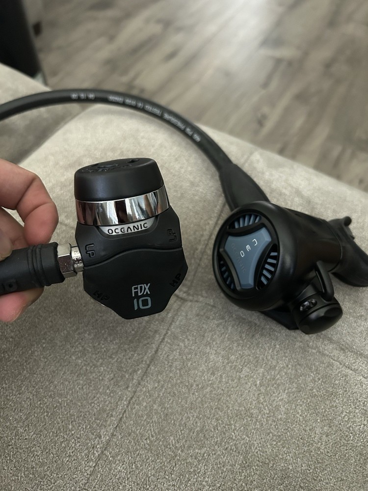 Oceanic Scuba dive regulator