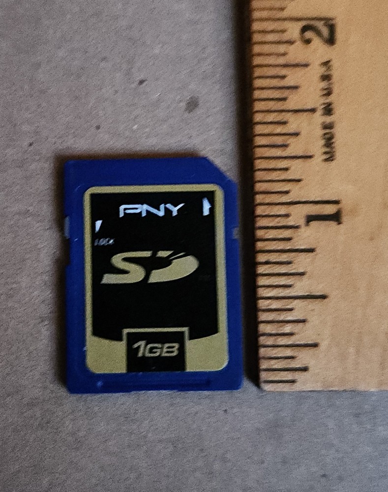 PNY 1GB SD Camera Memory Card Pre-owned