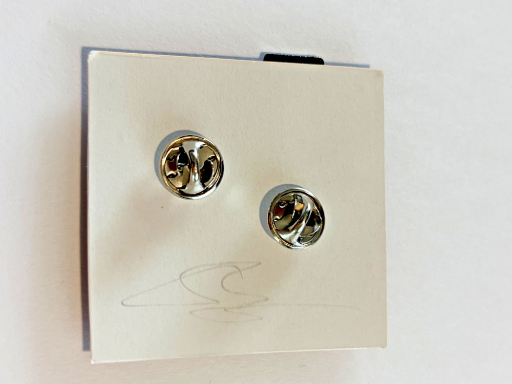 Raid71 POKEMON WOLVERINE MASHUP SIGNED Enamel Pin