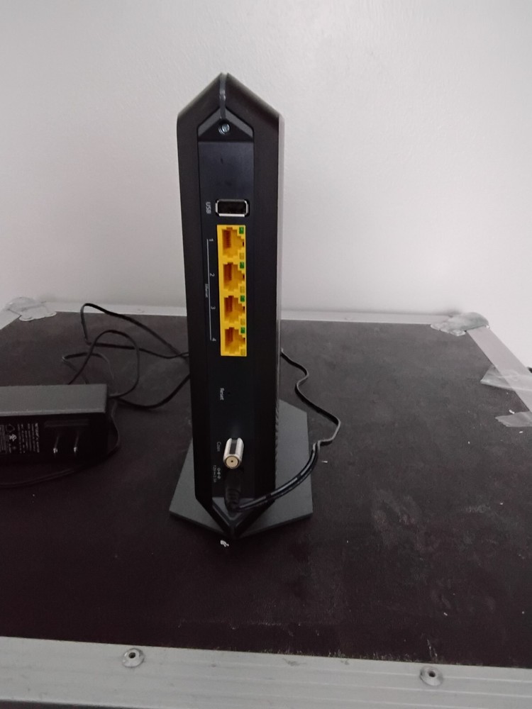 Netgear AC1900 C7000v2 Wifi Cable Modem Router