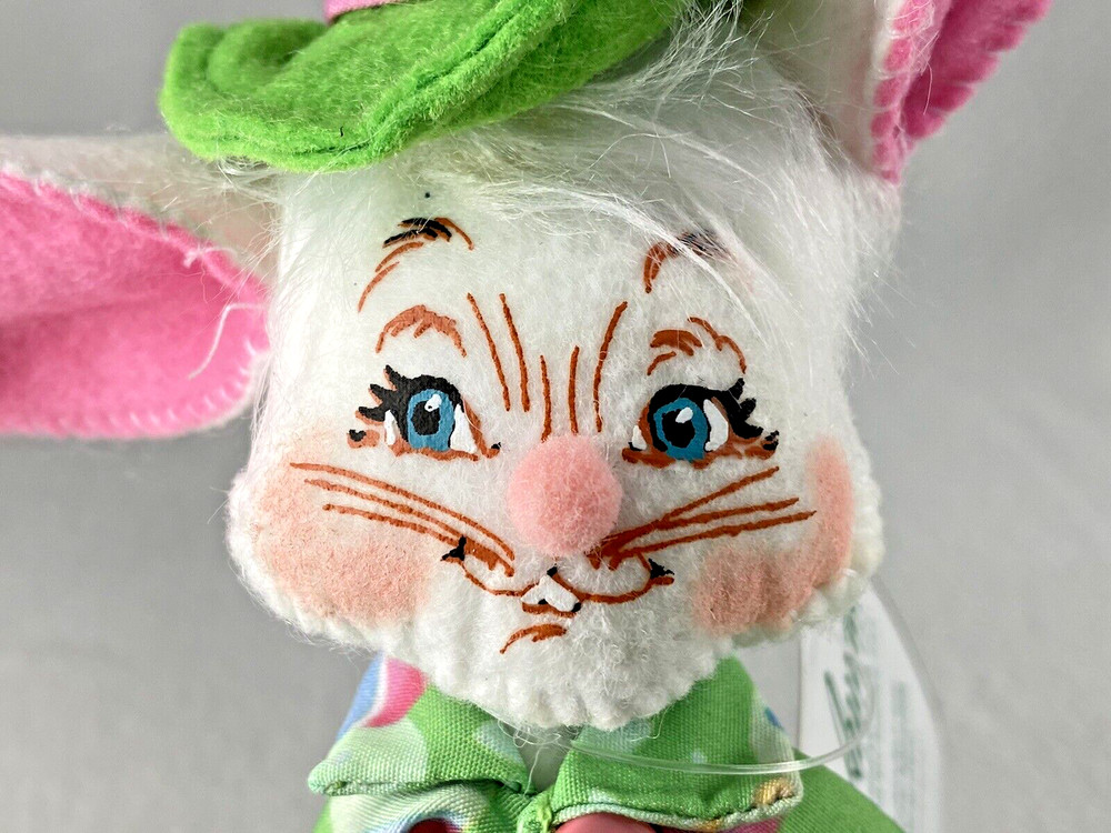 Annalee 2017 Easter Parade Boy Bunny 6" with Basket 201617
