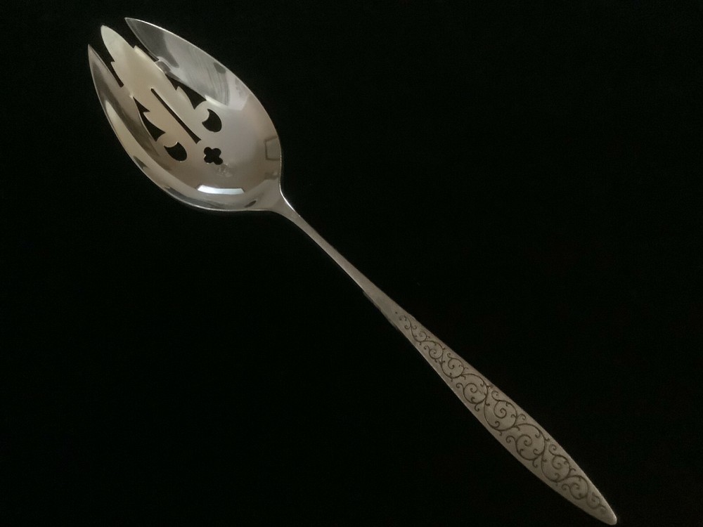 Wallace SPANISH LACE pierced serving spoon
