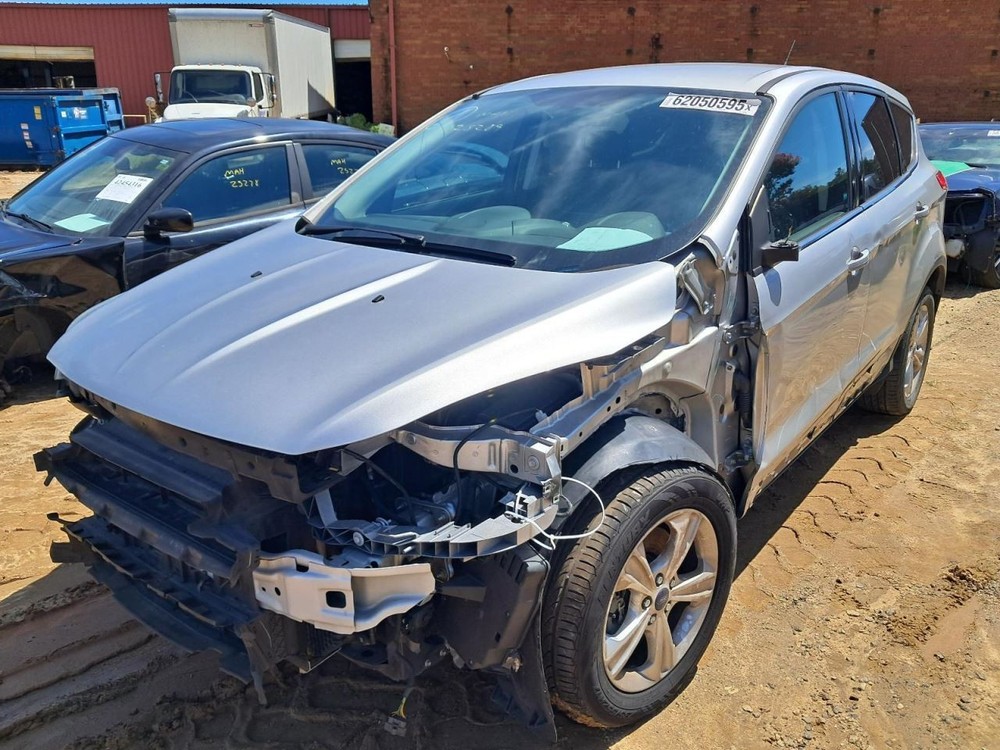 ESCAPE 2015 Glove Box 4749412