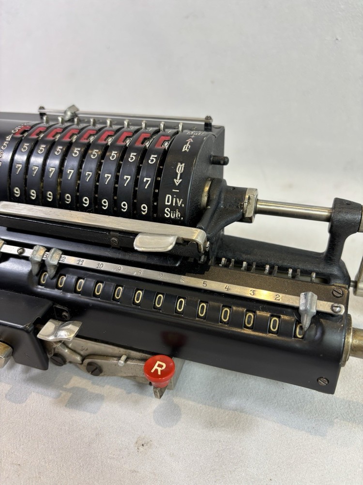 Vintage Mechanical Calculator - Cleaned And Repaired Crank Arithmometer