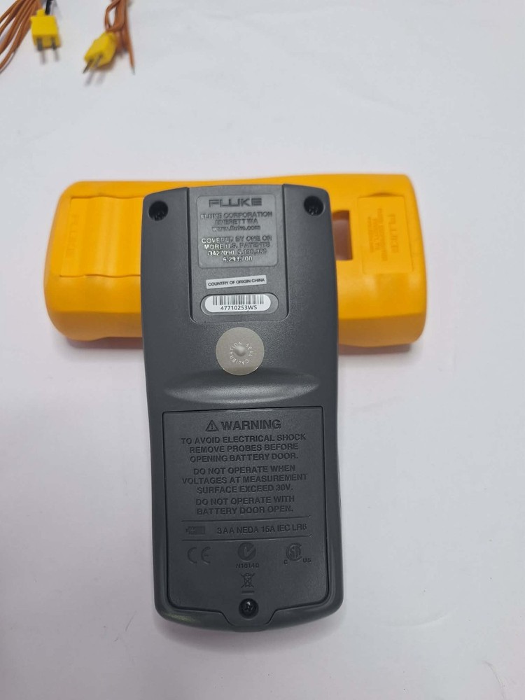 Fluke 51/52 II Dual Input Digital Thermometer