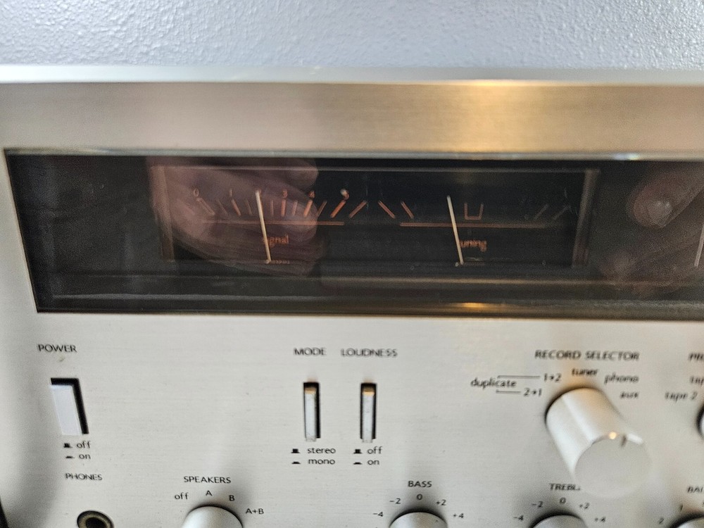 Mitsubishi DA-R7 Stereo receiver