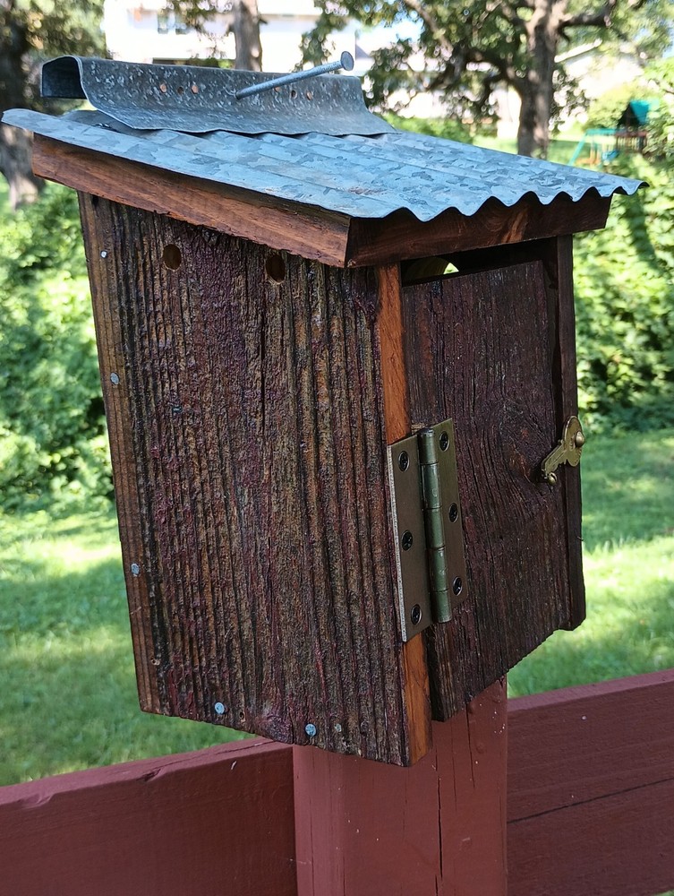 Rustic BIRDHOUSE made using salvaged and recycled material