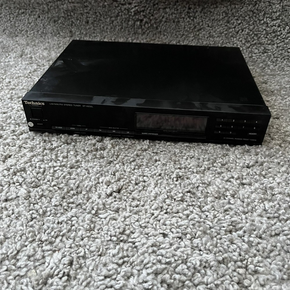 Technics ST X930L FM AM Stereo Hi Fi Receiver