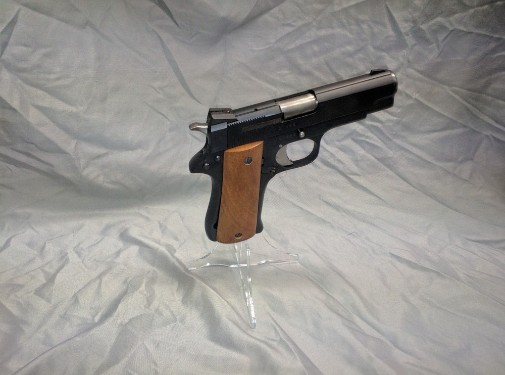 Display Stand, Pistol, Acrylic 9mm Single Stack Magwell Stand  Clear - "ICE"