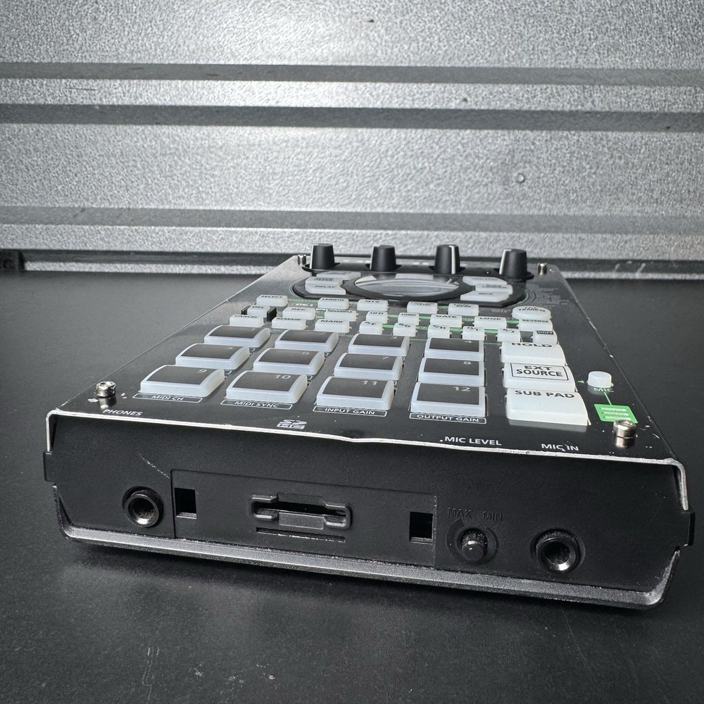 Roland SP-404A Linear Wave Sampler