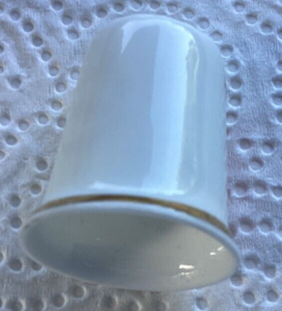 Collectible bone china thimble Iceland