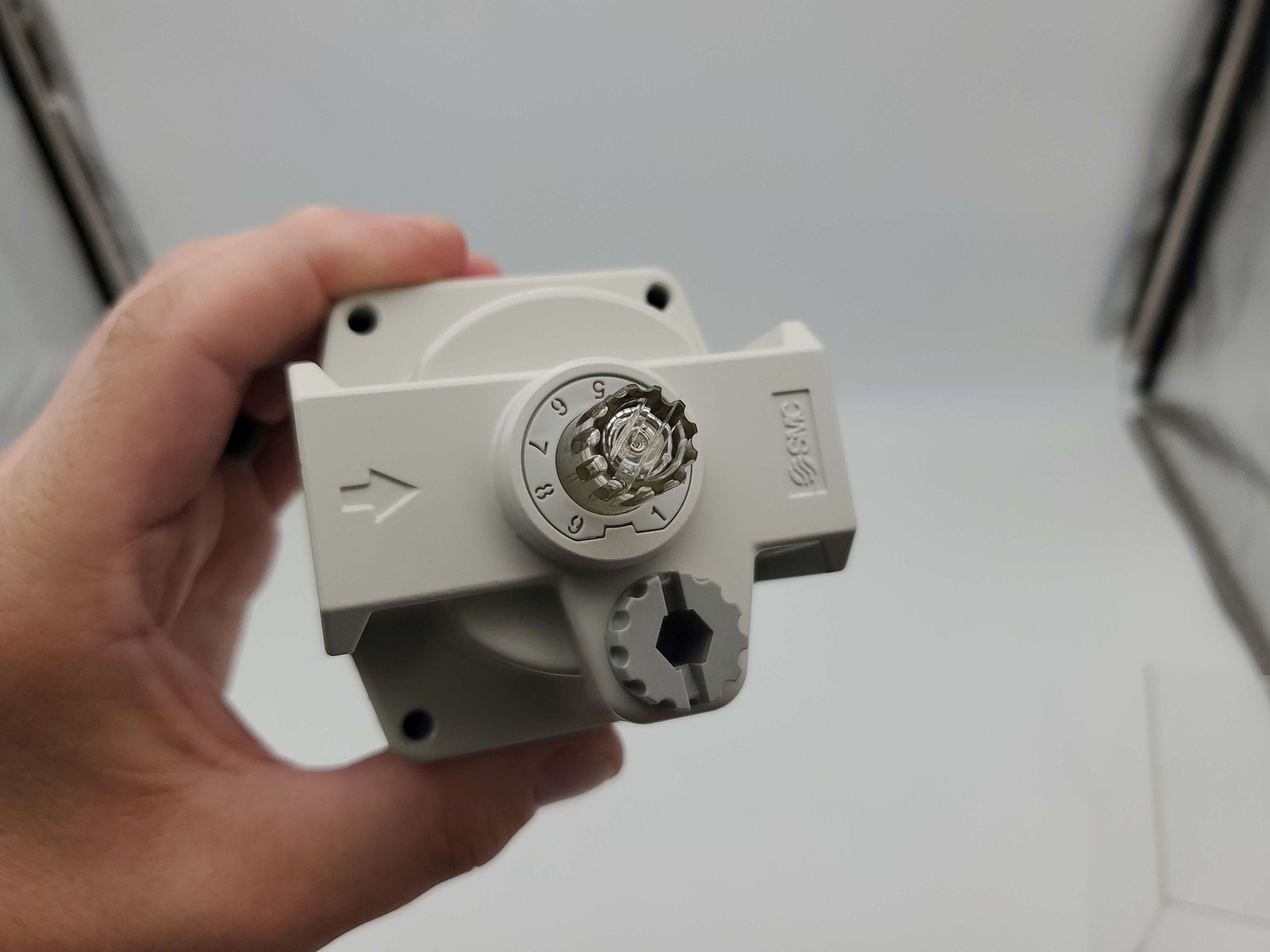 SMC AL40-04-A Lubricator 1/2" RC Inlet & Outlet 1MPa 135 Cu CM Capacity