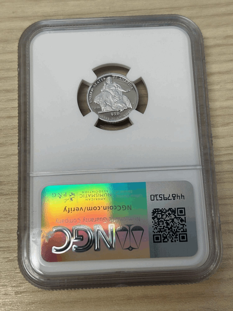 2004 $10 Proof Platinum Eagle NGC PF 70