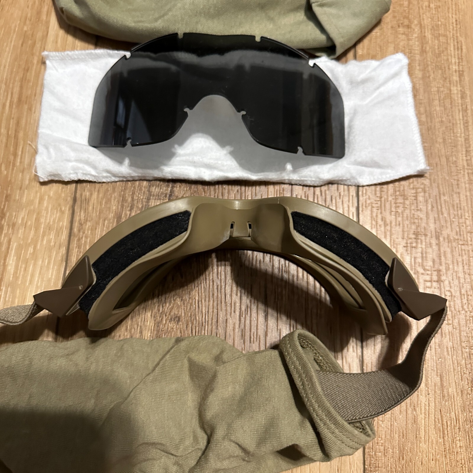 ESS Profile NVG Tan Goggles Military Issue - Clear and Tinted Lenses & Case
