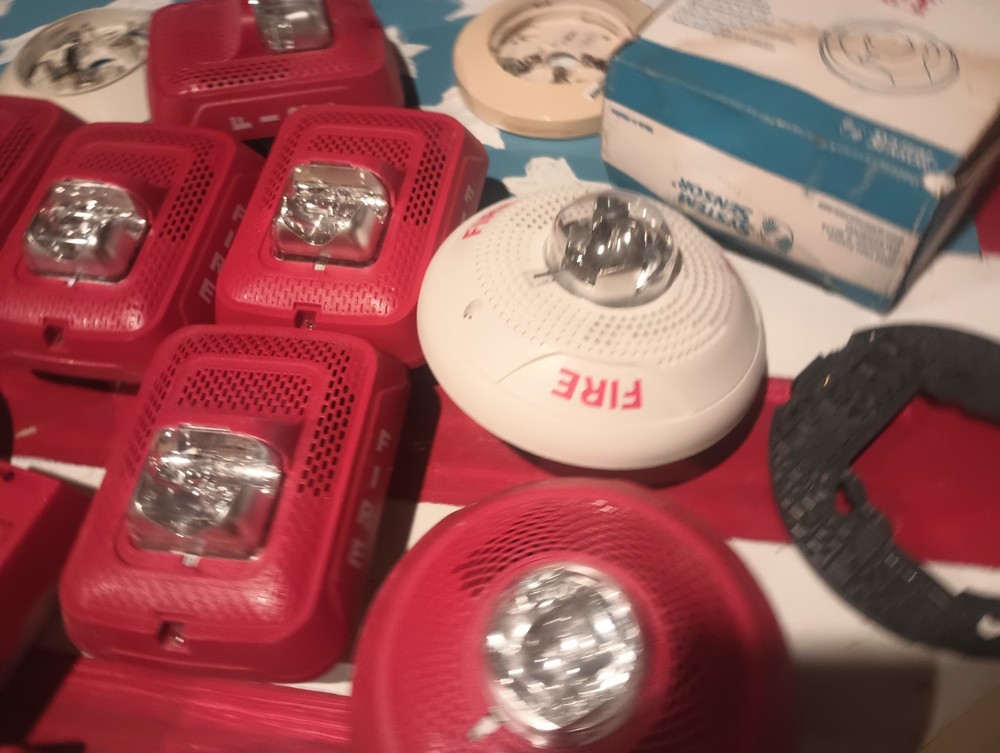 Fire Alarm Lot Wheelock Speaker Various Brands Strobe Untested Lot #92