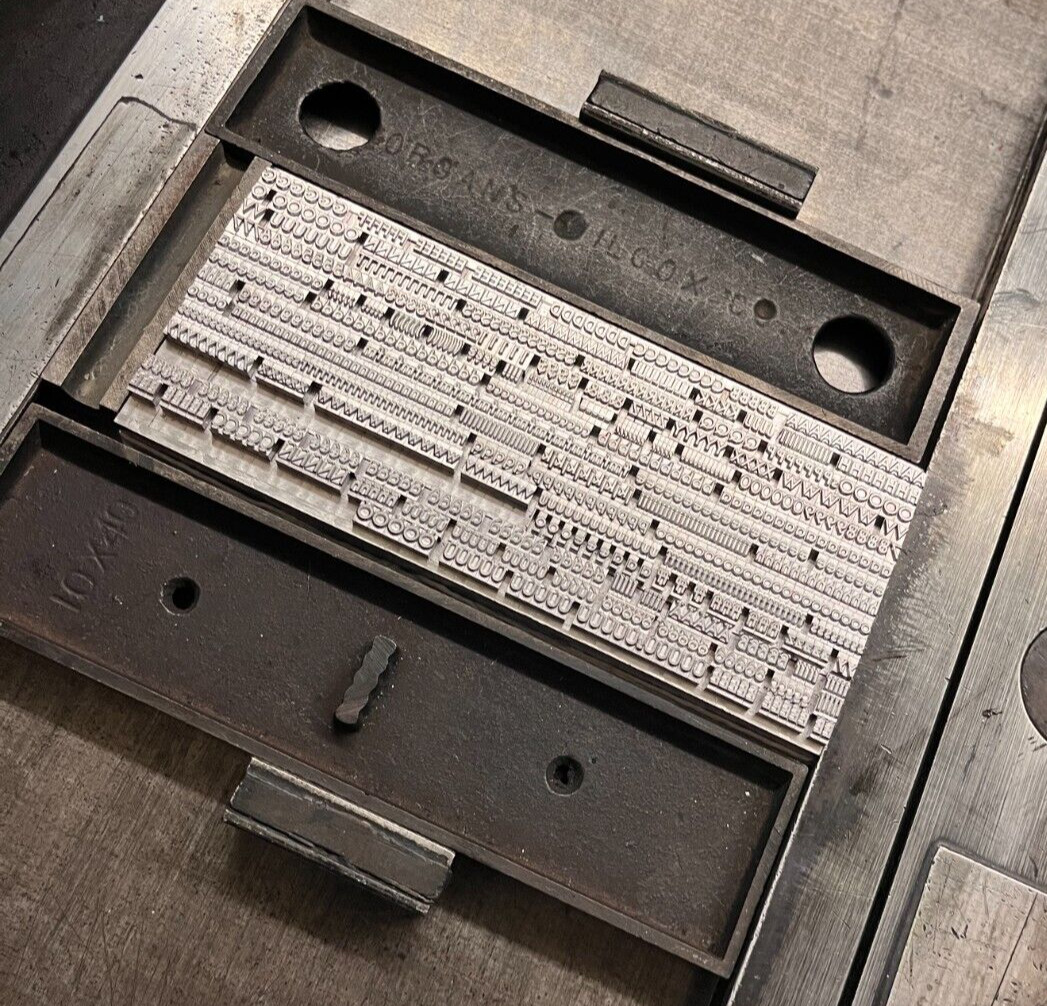 New Letterpress Type - 12 Pt. Futura Medium + Spanish, German & French accents