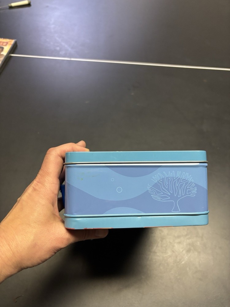 Finding Dory metal lunch box, Fast Shipping