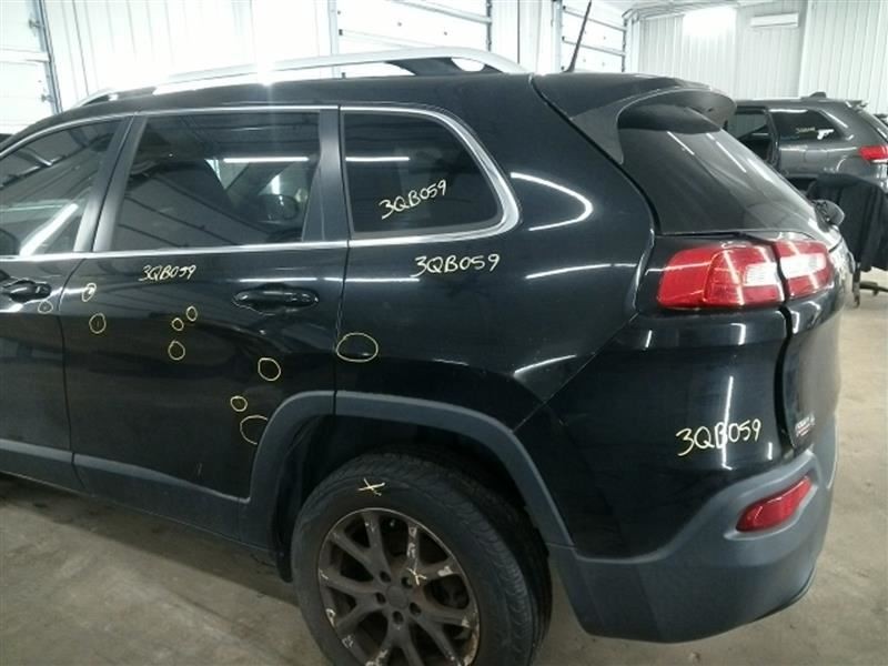CHEROKEE 2017 Glove Box 104530885