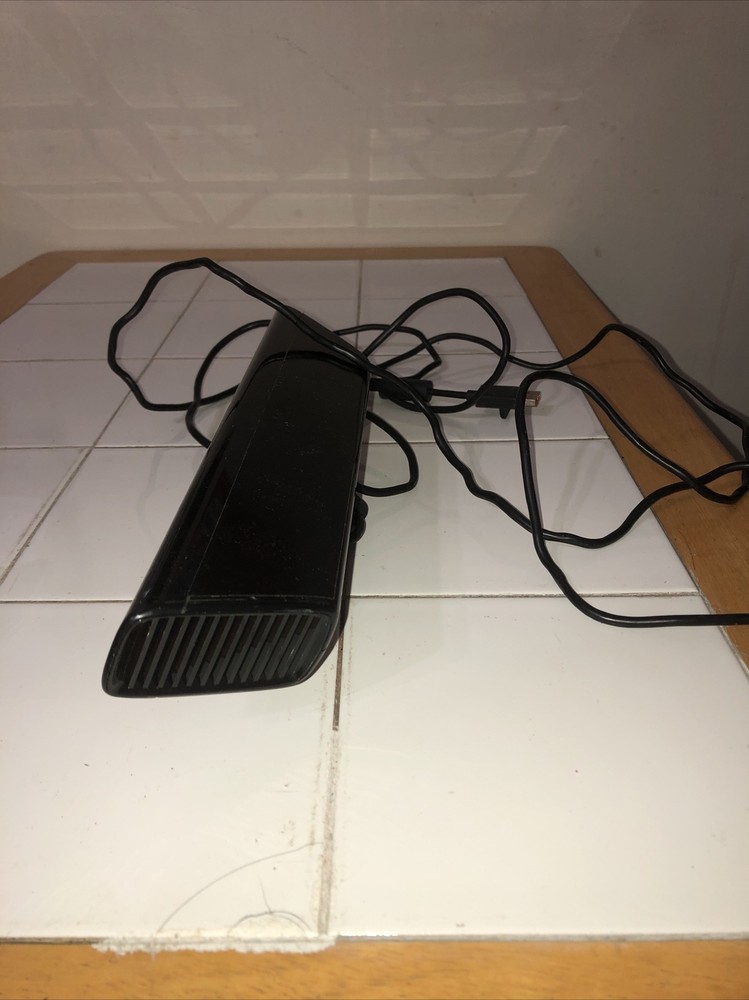 Authentic Microsoft Xbox 360 Kinect Sensor *Sensor And Wire