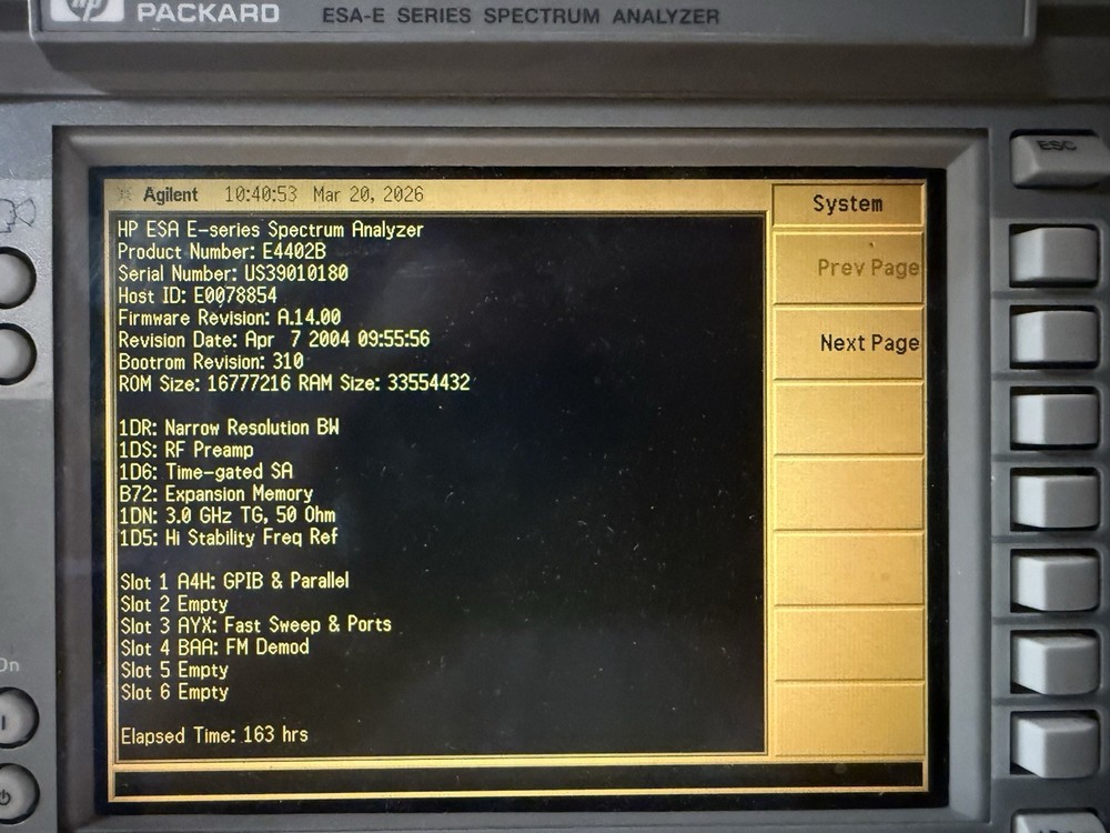 Agilent / HP E4402B 3GHz Spectrum Analyzer Loaded 1DN Tracking Generator