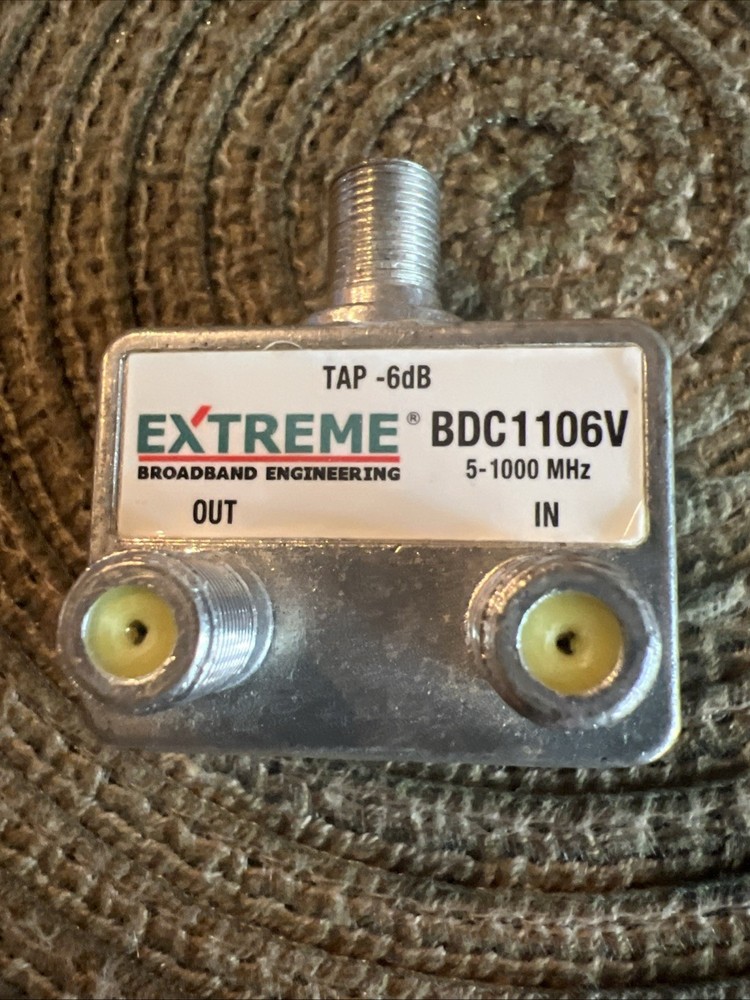 One (1) Coaxial Splitter BDC1106V