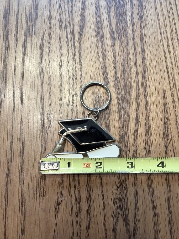 7 Graduation keychains