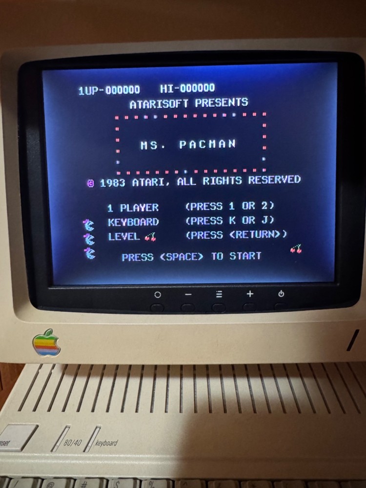 Apple IIe Computer Software bundle w/ Games - Applications - DOS - Diagnostics