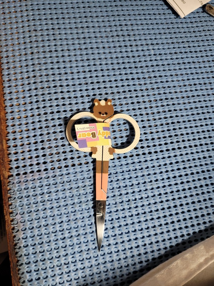 Brand New!! Buddy Bear 🐻Embroidery Scissors