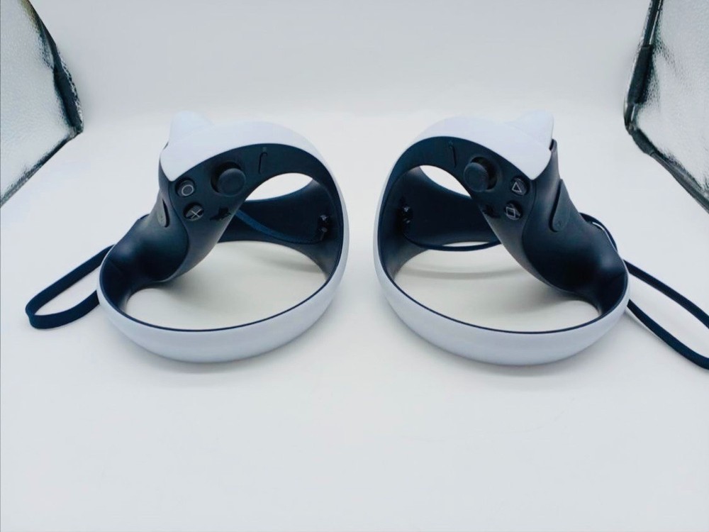Sony PlayStation VR2 PSVR2 Headset for PS5 Complete Set 2023 VR System