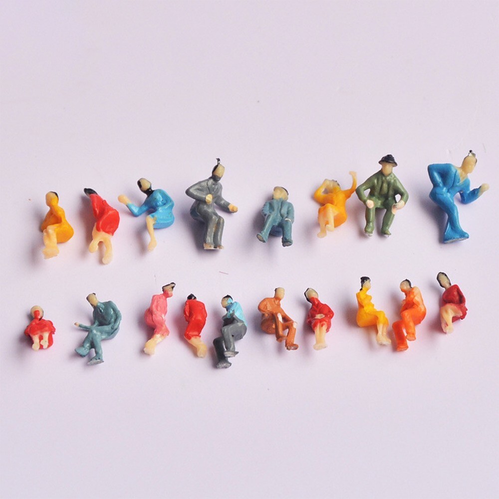 100pcs 1:100 Scale Sitting Painted Figures Model People Passengers All Seated