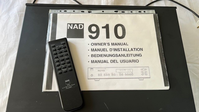 NAD 910 AV Surround Sound Processor INCLUDING REMOTE CONTROL and Manual