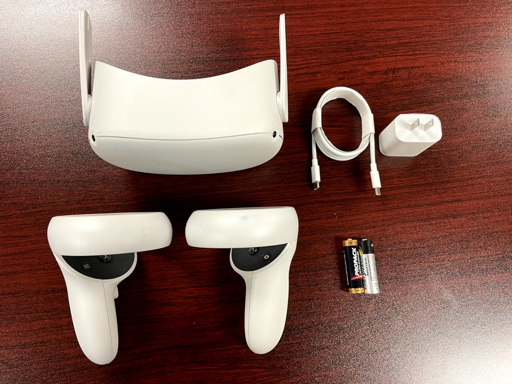 Meta Oculus Quest 2 128 GB Standalone VR System  ***READ CONDITION***