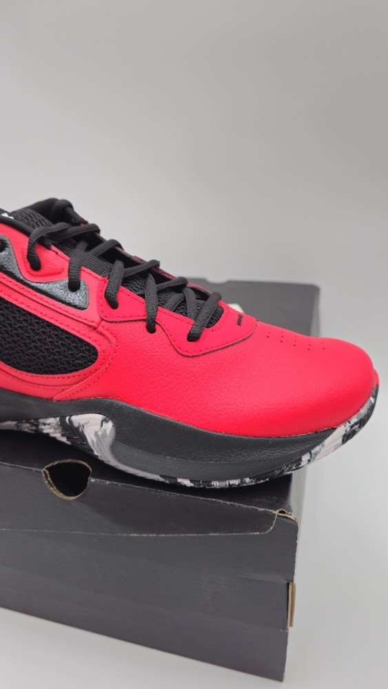 Men's UA Red Under Armour Lockdown 6
