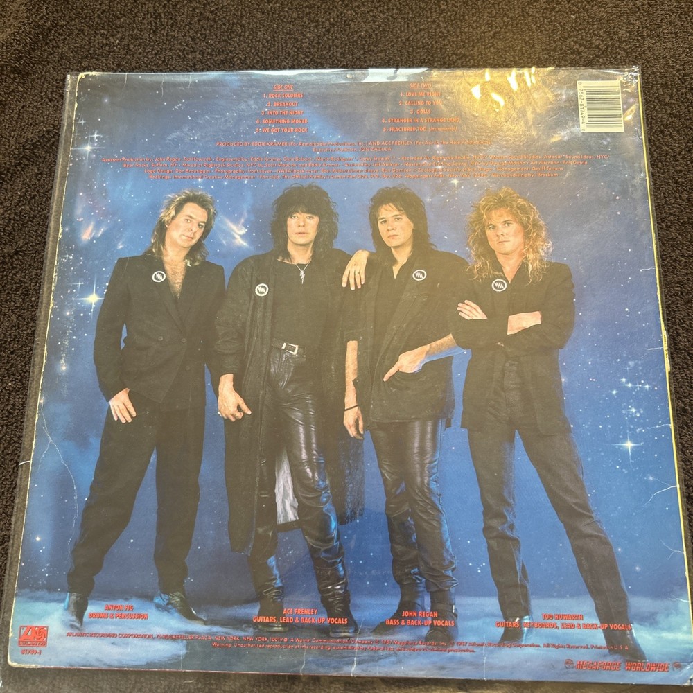 SIGNED FREHLEYS COMET ALL 4 AUTOGRAPHS ACE FREHLEY SIGNED