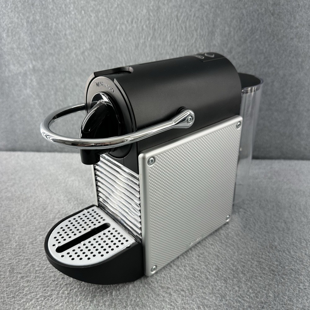 Nespresso Pixie EN124S Coffee & Espresso Machine DeLonghi Black/Silver Complete