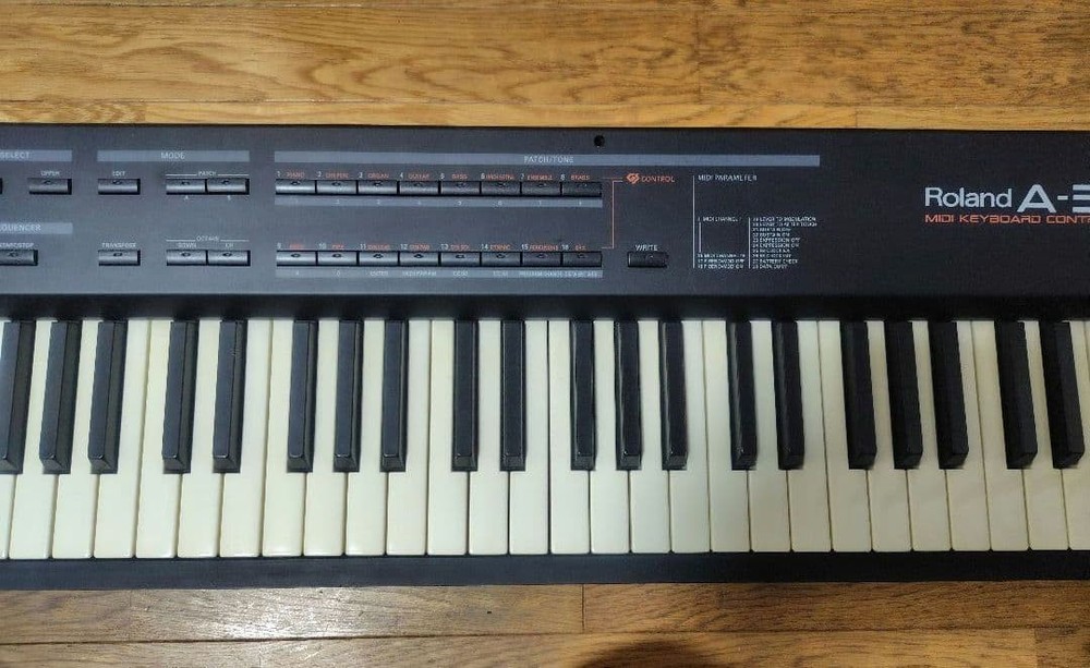 Roland A-33 MIDI Keyboard Controller 76-Key Tested Working from japan