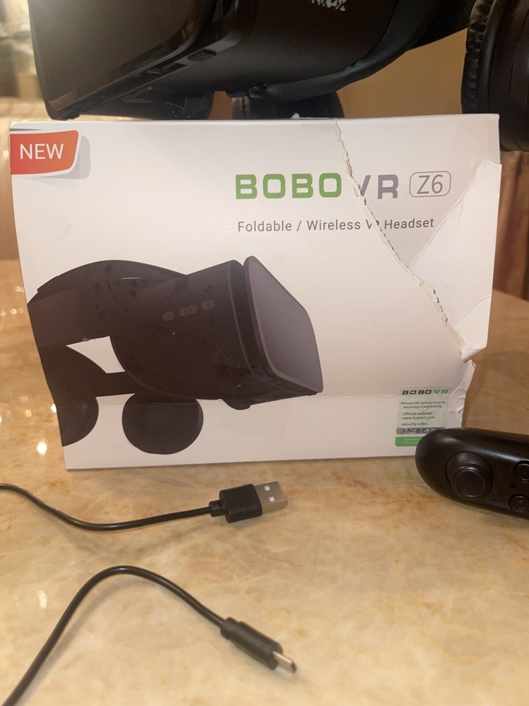 Bobovr Z6 Black Full Screen Adjustable Foldable Wireless Virtual Reality Headset