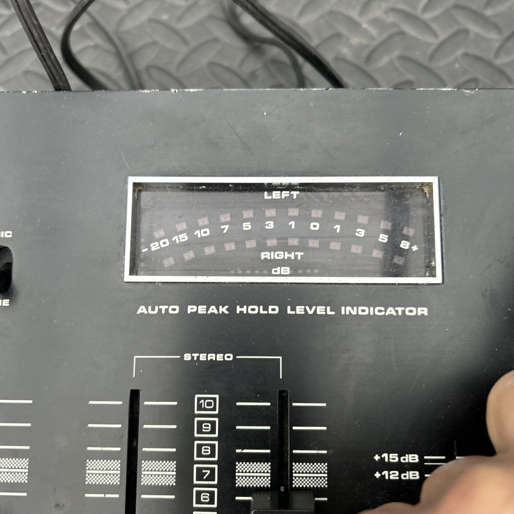 Numark PPD DM1750RM Preamp DJ Mixer with Equalizer Limited Testing