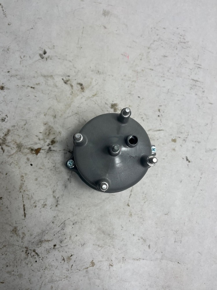 MISC Distributor Cap NOS CARQUEST OEM 24082