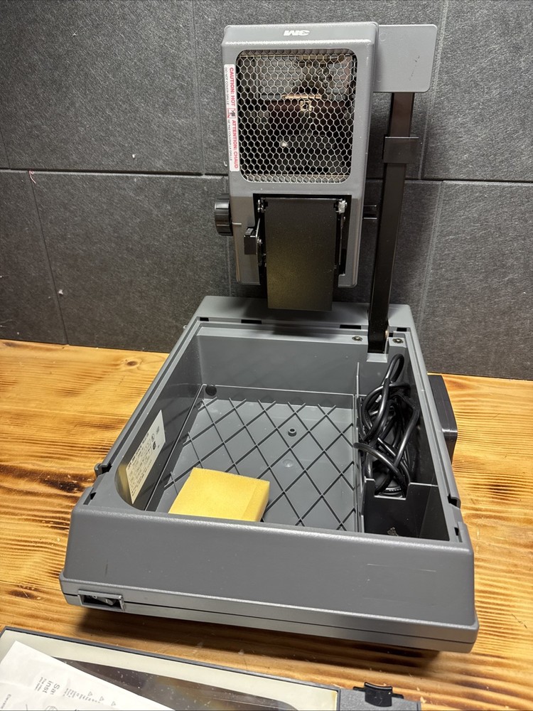 🌟3M 2000 AG 🌟Compact Portable Overhead Projector