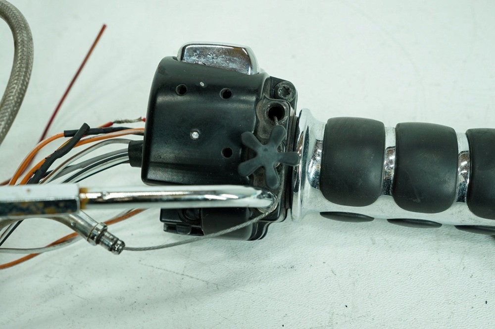 2004 Harley Dyna FXDWG Wide Glide OEM Right Engine Start Kill Switches Controls