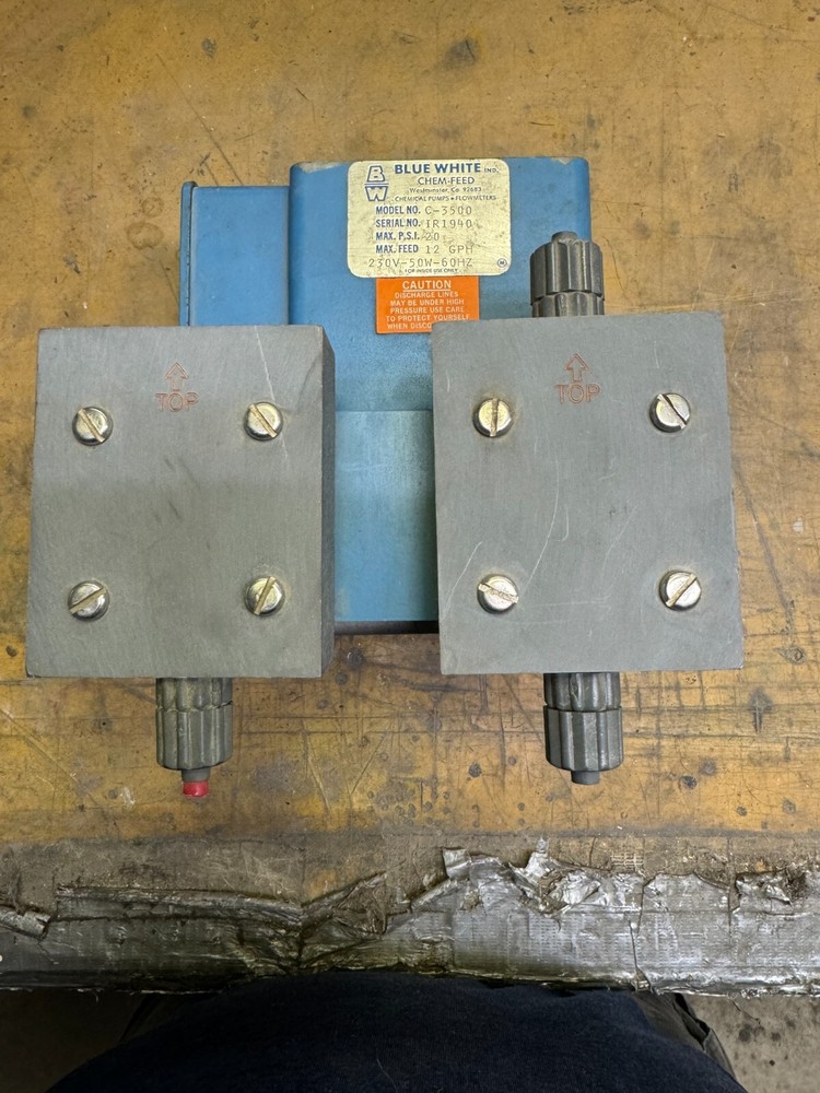 Blue White Ind. Chem-Feed C-3500 variable speed diaphragm metering pump